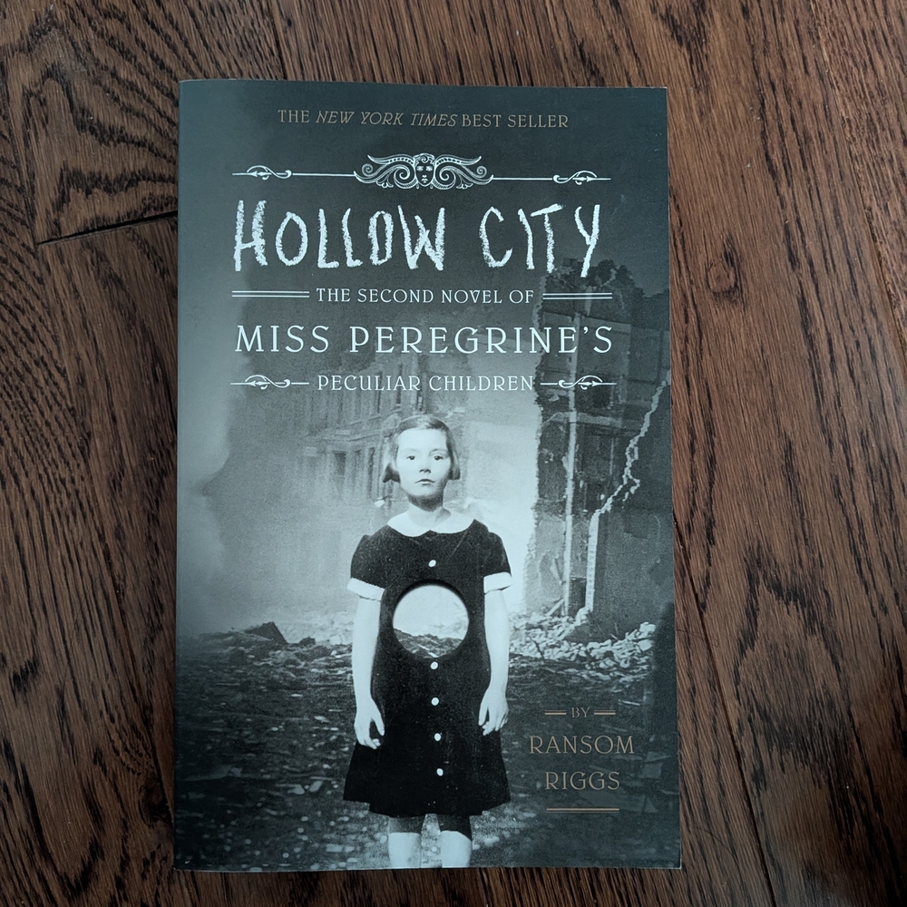 Hollow City Book by Ransom Riggs